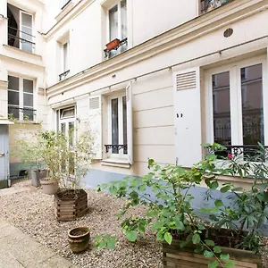 Coup De Cœur à Montmartre Bed & Breakfast