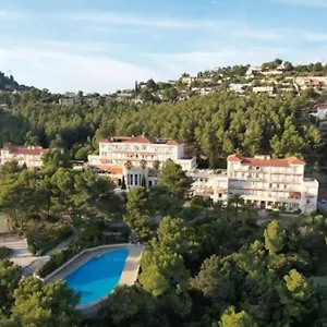 https://apt-studio-4-personnes-copropriete-pas-frais-de-menage.aixenprovencehotels.org